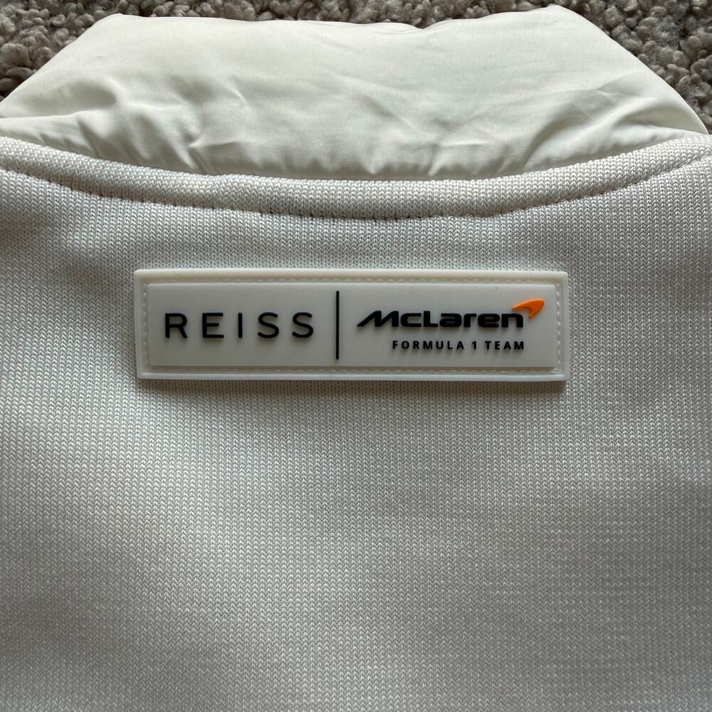 REISS x McLaren F1 Hybrid Quilt Knit Gilet White Women’s US 6 / EU 38 / UK 10 - Picture 6 of 12